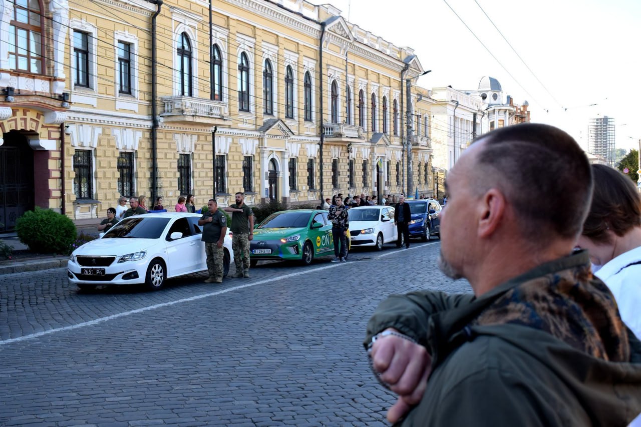 Понад усе вони любили Україну: у Кропивницькому віддали останню шану загиблим Героям-землякам